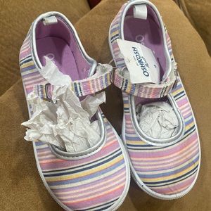 OSHKOSH B’gosh toddler girl shoes size 9.